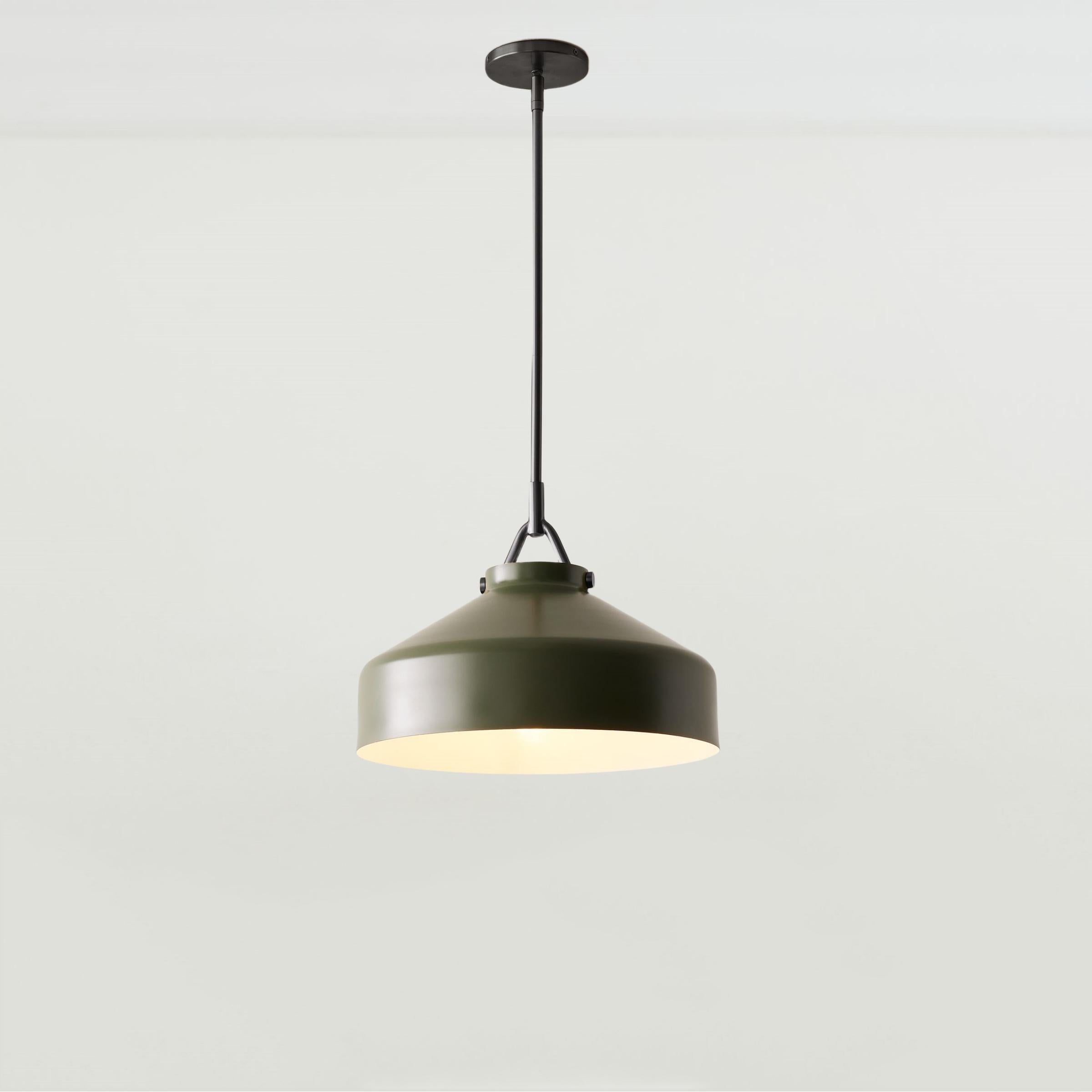 VersaGlow Premium Metal Pendant Light - Elegant Multi-Functional Design with Premium Material for Dining Room