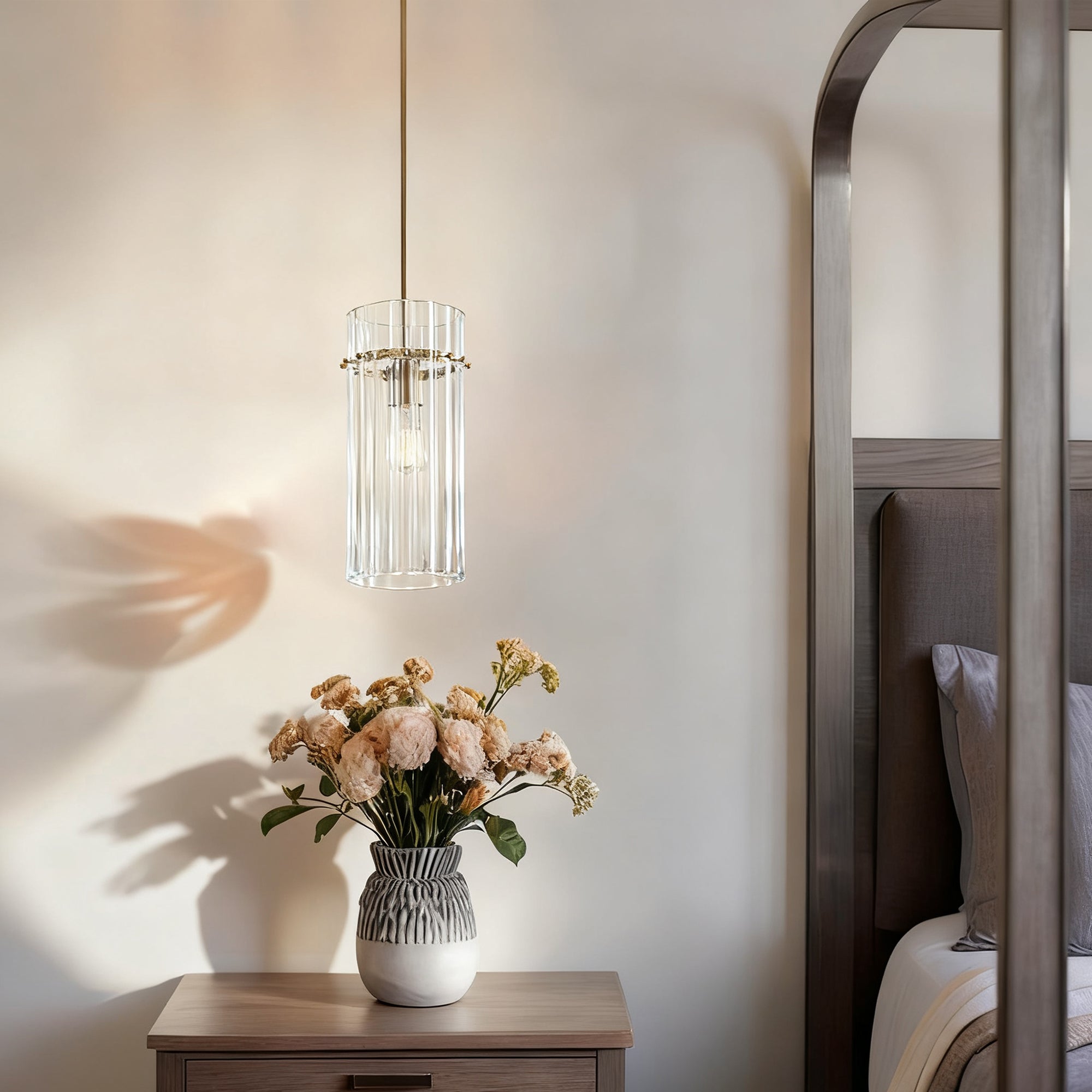 10 Gorgeous Small Primary Bedroom Ideas